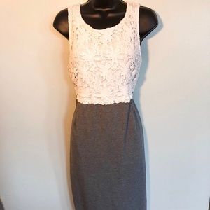 THYME MATERNITY Knee Length Lace Dress - L